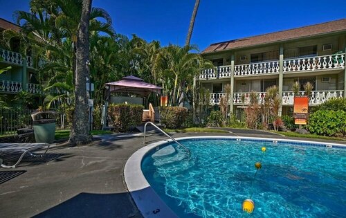 Kona Islander Inn Condos, Забронировать Отель Отели Острова Гавайев с парковкой, Парковка