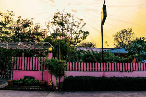 Wilailak Bungalow @ Koh Srichang, Забронировать Отель Ко-Сичанг Чонбури