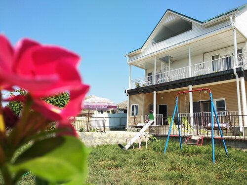 3 Моря, Забронировать Гостевой дом Сенной Таманский полуостров