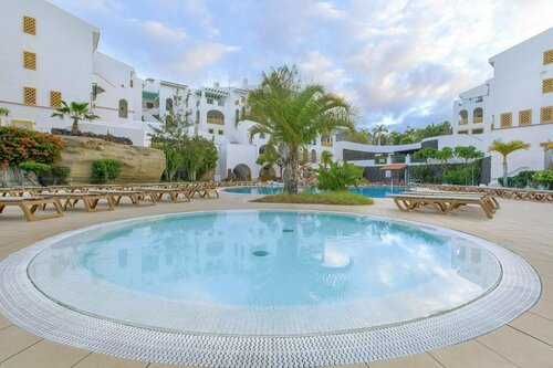Sunset Harbour Club, Забронировать Апарт-отель Апарт-отели Адехе, рядом с El Duque Castle, Апарт-отель