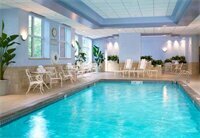 Chicago Marriott Suites OHare, Đặt Khách sạn Khu Gold Coast 